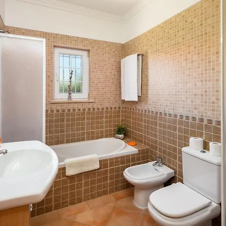 Gr 2 X Private Villas Private Pools - Up To 20 Guests アルブフェイラ